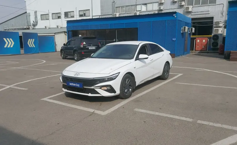 Hyundai Elantra 2024 года за 11 000 000 тг. в Алматы