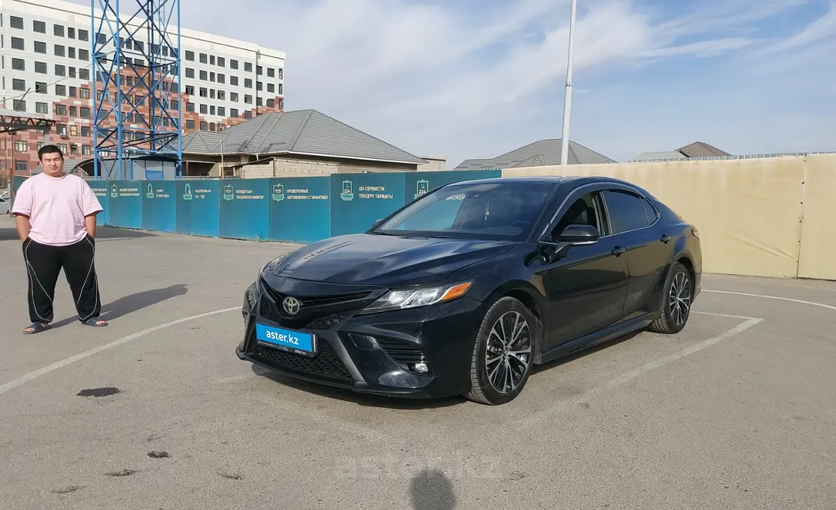 Toyota Camry 2018 года за 11 500 000 тг. в Шымкент