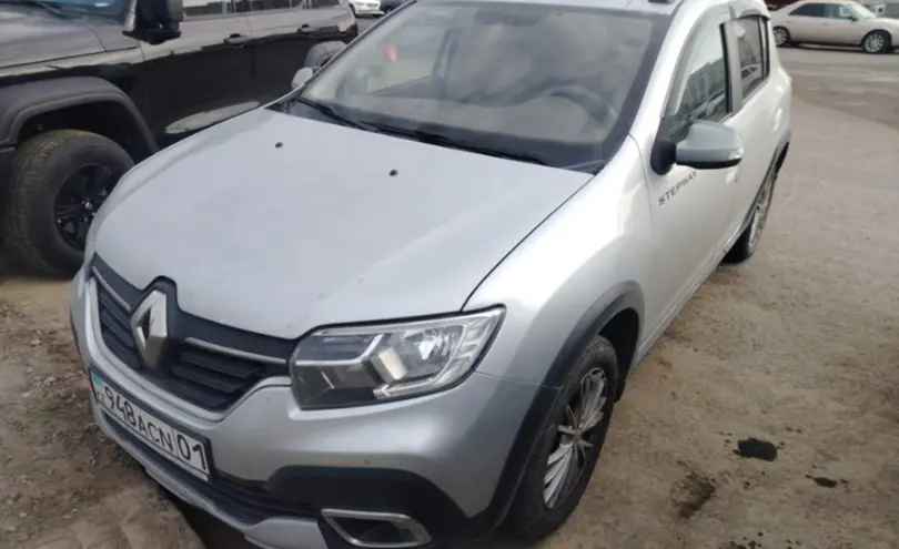 Renault Sandero 2021 года за 4 500 000 тг. в Астана