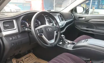 Toyota Highlander 2017 года за 17 000 000 тг. в Шымкент фото 5