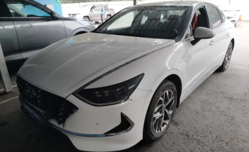 Hyundai Sonata 2023 года за 13 000 000 тг. в Алматы
