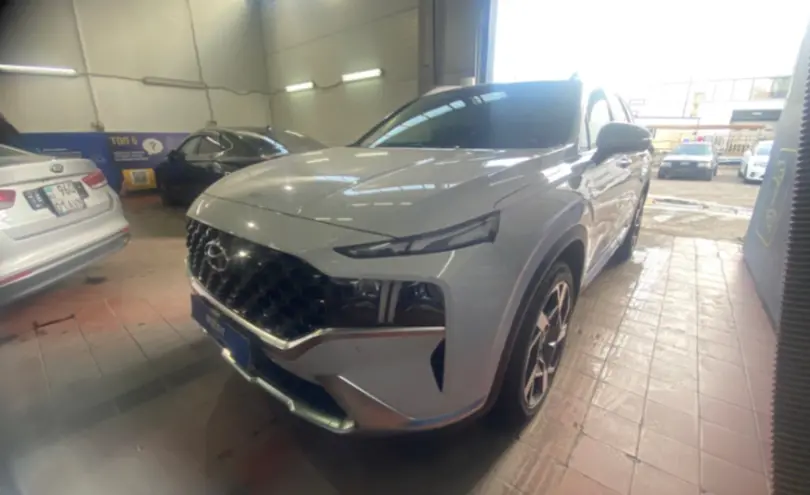 Hyundai Santa Fe 2022 года за 16 000 000 тг. в Астана