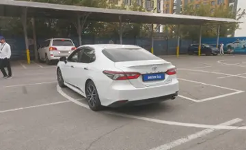 Toyota Camry 2022 года за 15 000 000 тг. в Алматы фото 4