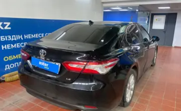 Toyota Camry 2020 года за 11 000 000 тг. в Астана
