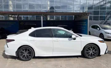 Toyota Camry 2021 года за 14 500 000 тг. в Караганда фото 4