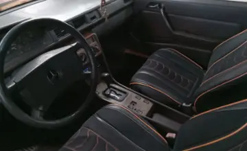 Mercedes-Benz W124 1988 года за 1 500 000 тг. в Астана фото 5