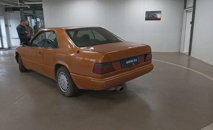 Mercedes-Benz W124 1988 года за 1 500 000 тг. в Астана фото 4