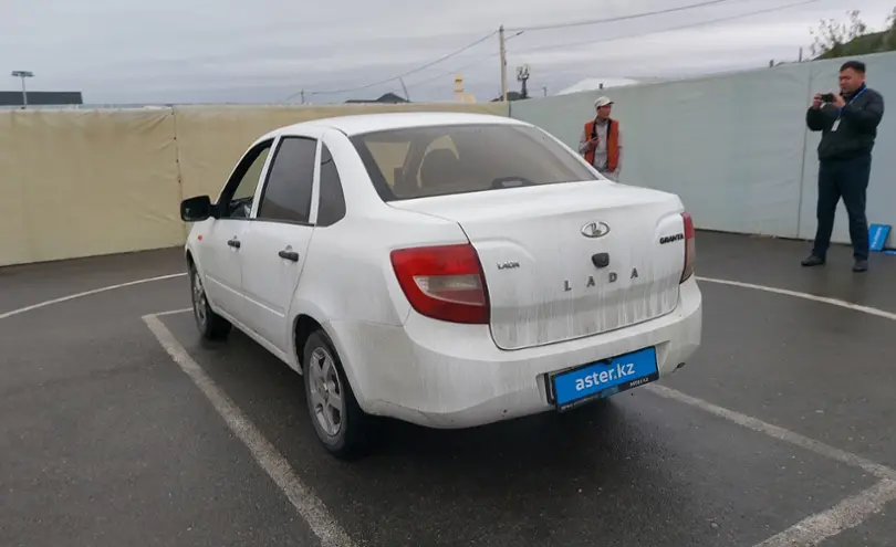 LADA (ВАЗ) Granta 2015 года за 2 800 000 тг. в Шымкент фото 4