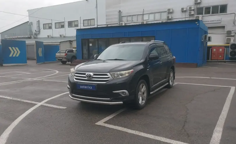 Toyota Highlander 2011 года за 13 000 000 тг. в Алматы
