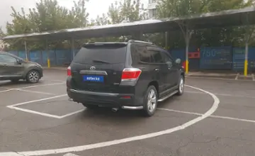 Toyota Highlander 2011 года за 13 000 000 тг. в Алматы фото 3