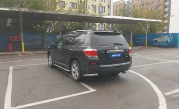 Toyota Highlander 2011 года за 13 000 000 тг. в Алматы фото 4