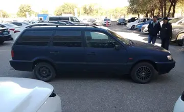 Volkswagen Passat 1995 года за 1 500 000 тг. в Актобе фото 4