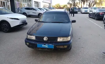Volkswagen Passat 1995 года за 1 500 000 тг. в Актобе фото 2