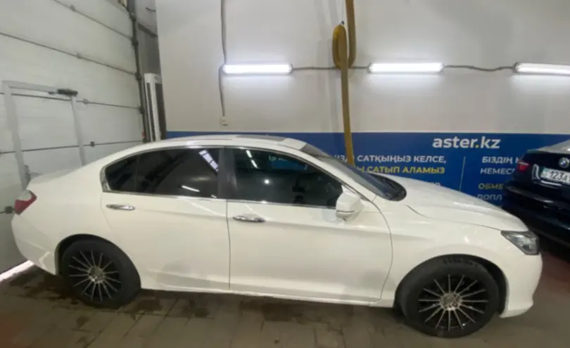 Honda Accord 2013 года за 7 500 000 тг. в Астана фото 4