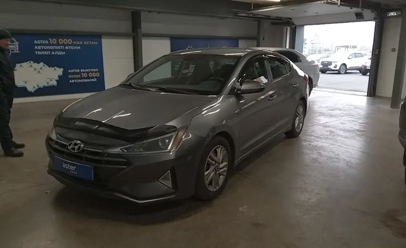 Hyundai Elantra 2019 года за 7 000 000 тг. в Астана