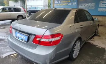 Mercedes-Benz E-Класс 2011 года за 7 500 000 тг. в Алматы