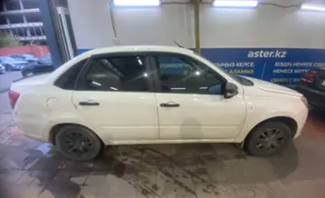 LADA (ВАЗ) Granta 2019 года за 3 200 000 тг. в Астана фото 4