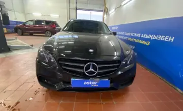 Mercedes-Benz E-Класс 2014 года за 13 000 000 тг. в Астана фото 2