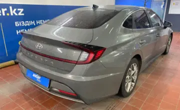 Hyundai Sonata 2020 года за 11 000 000 тг. в Астана