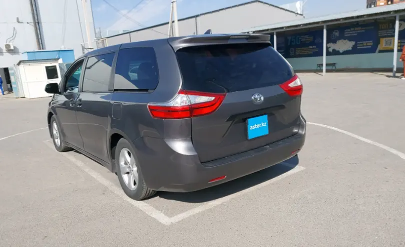 Toyota Sienna 2018 года за 16 700 000 тг. в Шымкент фото 4
