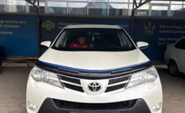 Toyota RAV4 2015 года за 10 500 000 тг. в Караганда фото 2