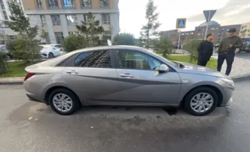 Hyundai Elantra 2022 года за 8 800 000 тг. в Астана фото 4