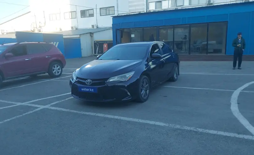 Toyota Camry 2017 года за 9 800 000 тг. в Алматы