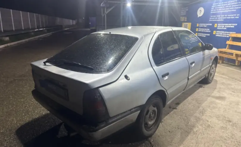 Nissan Primera 1993 года за 500 000 тг. в Усть-Каменогорск фото 5