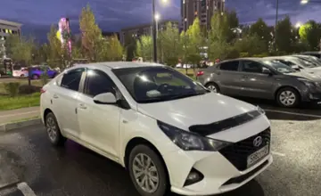 Hyundai Accent 2020 года за 6 100 000 тг. в Астана фото 3