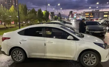 Hyundai Accent 2020 года за 6 100 000 тг. в Астана фото 4