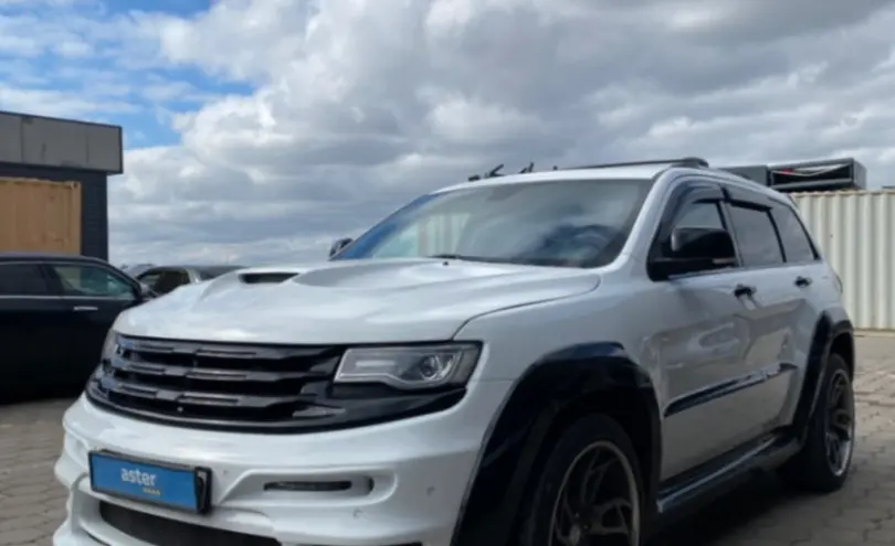 Jeep Grand Cherokee 2013 года за 14 000 000 тг. в Караганда