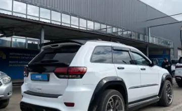Jeep Grand Cherokee 2013 года за 14 000 000 тг. в Караганда