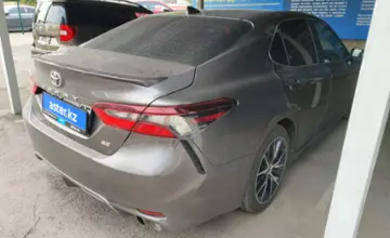 Toyota Camry 2021 года за 11 000 000 тг. в Алматы