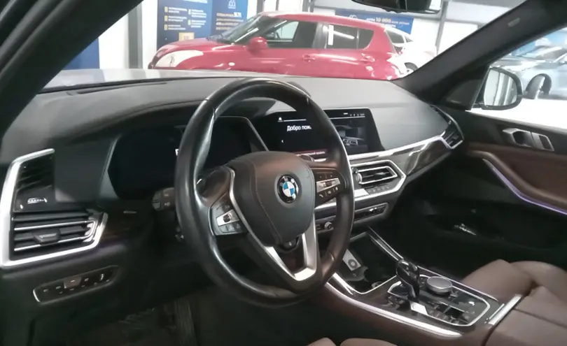 BMW X5 2021 года за 35 000 000 тг. в Астана фото 5