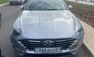 Hyundai Sonata 2020 года за 11 200 000 тг. в Астана фото 2