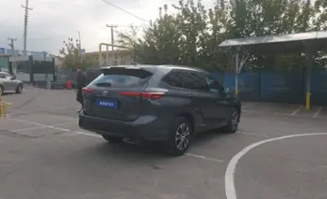 Toyota Highlander 2020 года за 17 000 000 тг. в Алматы фото 3