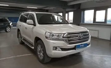Toyota Land Cruiser 2019 года за 36 000 000 тг. в Астана фото 2