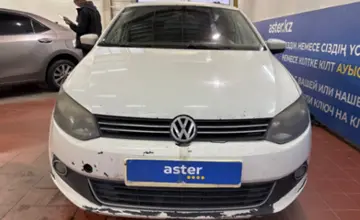 Volkswagen Polo 2011 года за 3 500 000 тг. в Астана фото 2