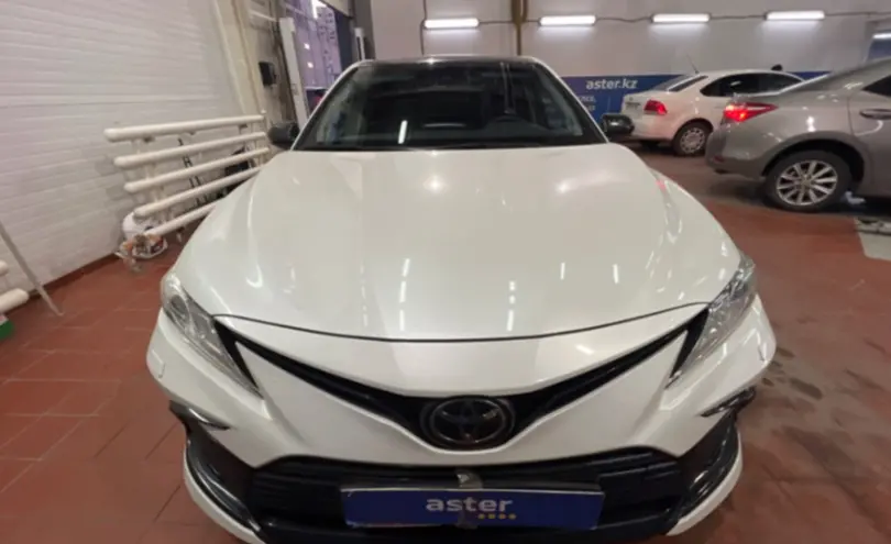 Toyota Camry 2022 года за 16 500 000 тг. в Астана фото 2