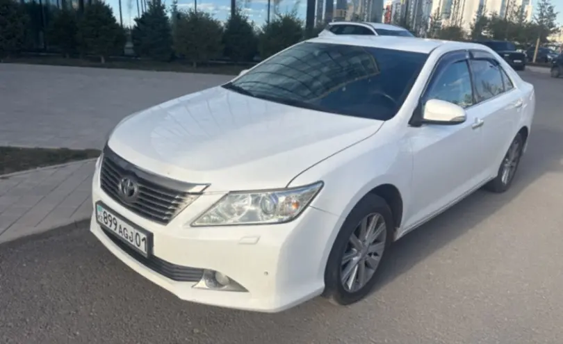 Toyota Camry 2014 года за 9 000 000 тг. в Астана