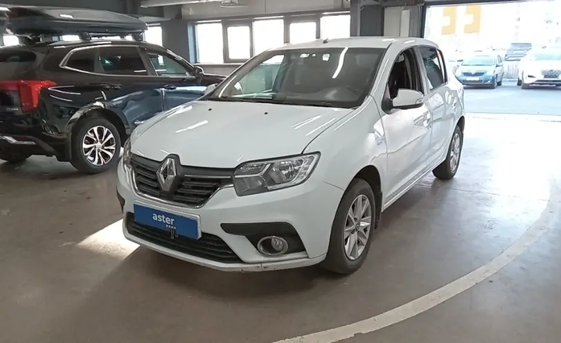 Renault Sandero 2018 года за 4 000 000 тг. в Астана