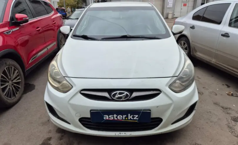 Hyundai Solaris 2012 года за 3 500 000 тг. в Костанай фото 2