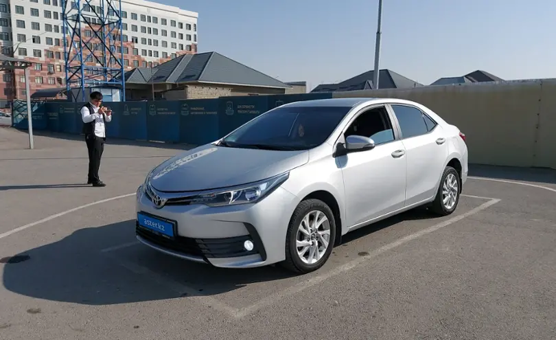 Toyota Corolla 2017 года за 8 500 000 тг. в Шымкент
