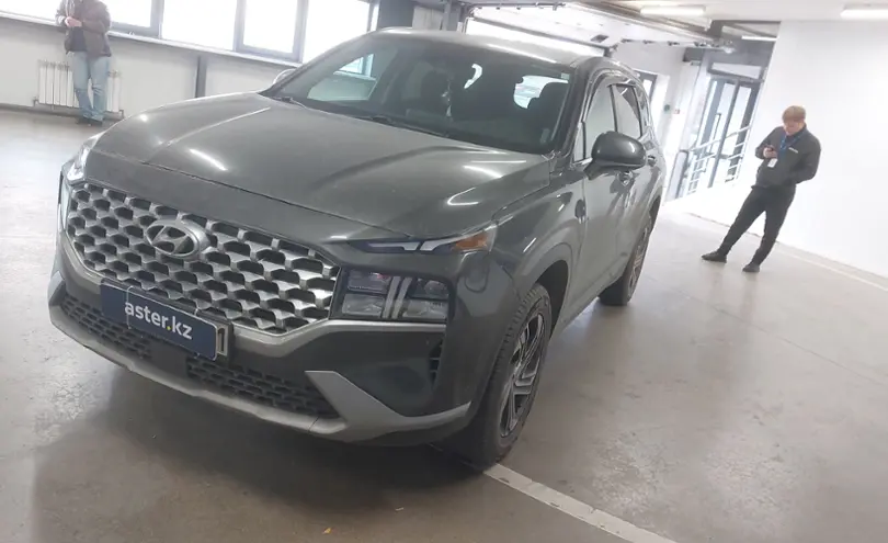 Hyundai Santa Fe 2021 года за 15 900 000 тг. в Астана