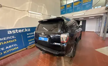 Toyota 4Runner 2023 года за 27 000 000 тг. в Астана