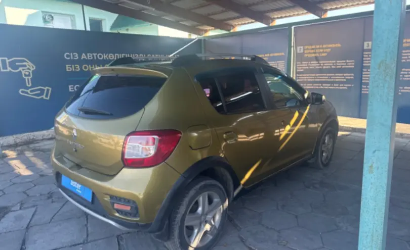 Renault Sandero 2015 года за 4 000 000 тг. в Талдыкорган фото 5