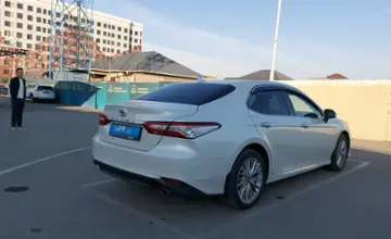 Toyota Camry 2019 года за 14 500 000 тг. в Шымкент фото 3