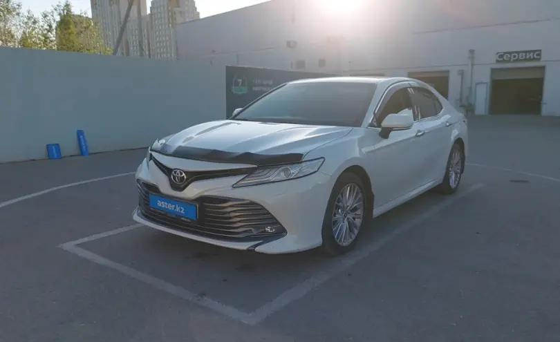 Toyota Camry 2019 года за 14 500 000 тг. в Шымкент