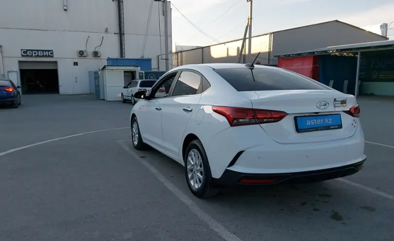 Hyundai Solaris 2021 года за 8 000 000 тг. в Шымкент фото 4