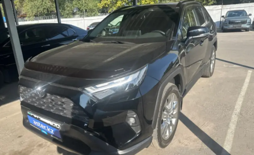 Toyota RAV4 2022 года за 19 000 000 тг. в Алматы